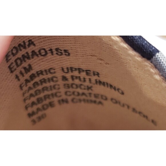 NWOB Betsey Johnson Edna Blue Gingham Daisy Bee Slip-on Sneakers Size 11 - Picture 8 of 8